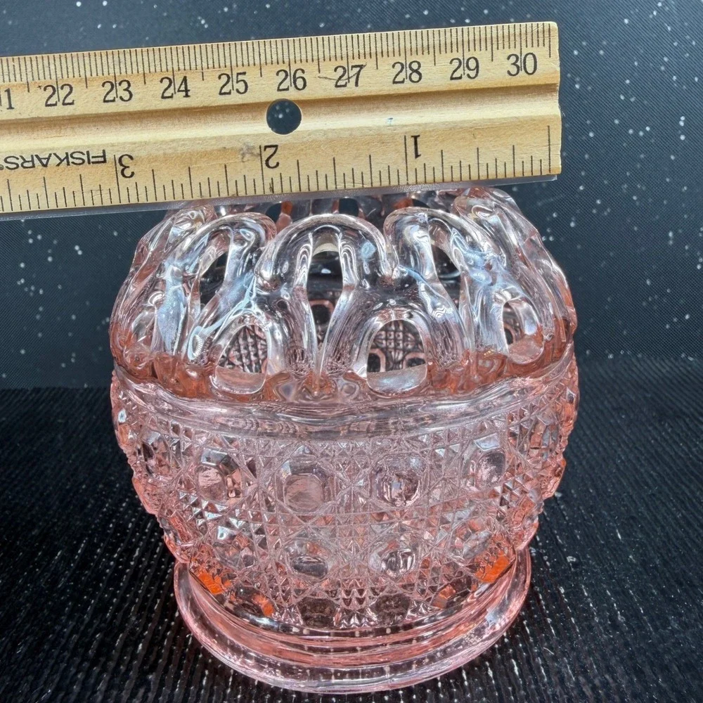 Vintage Pink Depression Glass Rose Bowl Daisy and Button Scalloped Rim 3 inch